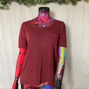 ✨SOLD✨Old Navy Boyfriend Tee